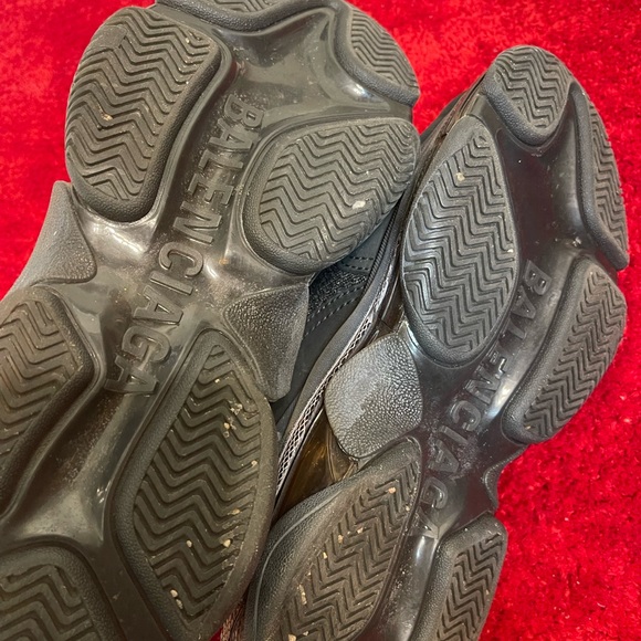 Balenciaga Triple S Sneakers - Picture 4 of 6